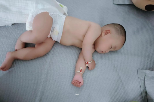 香港宝宝发烧可以喝牛奶吗